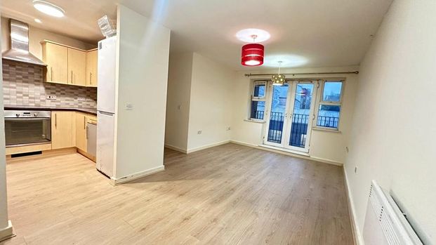 2 bedroom flat to rent - Photo 1