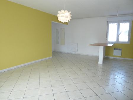 Location Appartement 4 pièces 78m² AUBENAS 07200 - Photo 3