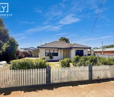 Perfect Location- Close to CBD - Photo 1