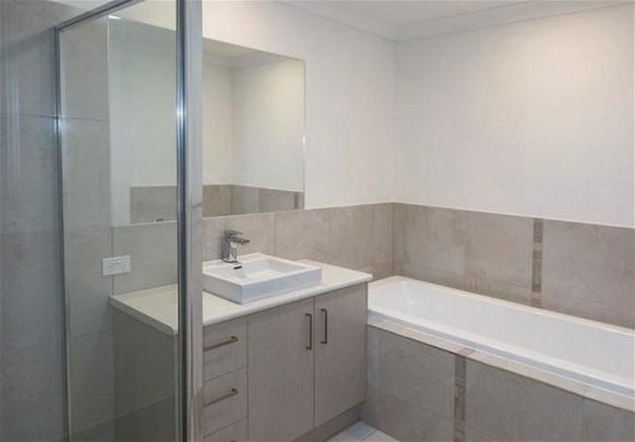 🏡 For Rent: 30/37 Wildey Street, Raceview QLD 4305 - Photo 1