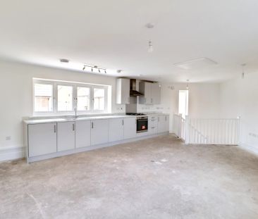 Kingsware Road, Stoke On Trent - Photo 3