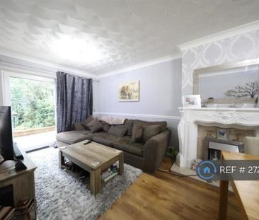 3 bedroom terraced house to rent - Photo 3