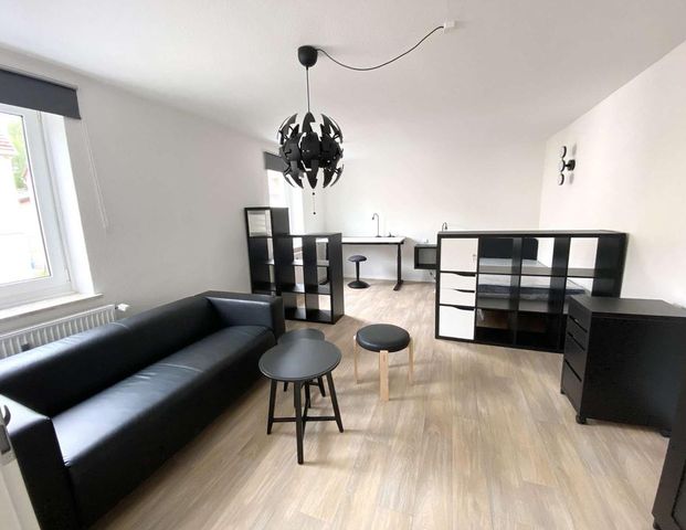 ERSTBEZUG nach KOMPLETT-RENOVIERUNG - 4 top-möblierte Studenten-Wohneinheiten im Stadtzentrum - Foto 1