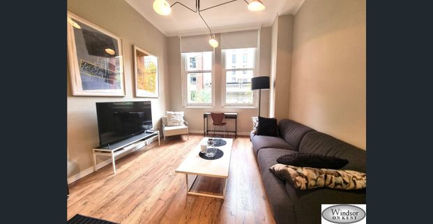 Fully Furnished Large 1 Bedroom Apartment with City View in Sydney CBD - Photo 1