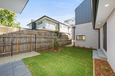 8 Calcutta Street, Mitcham - Photo 3