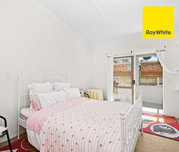 Double Brick Family Home - Photo 5