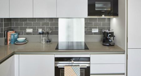 Studio Flat, The Moore Building, SE10 - Photo 3