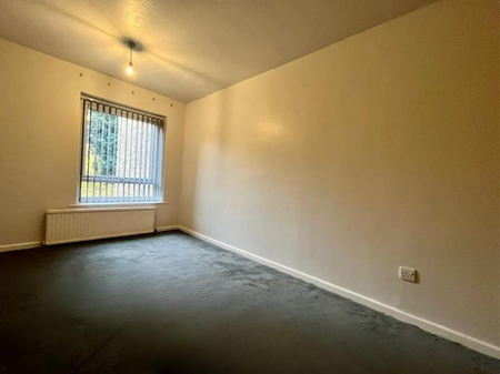 Grosvenor Park Gardens, ., Leeds - Photo 3