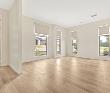 Beautifully Appointed 4-bedroom Home - Photo 3