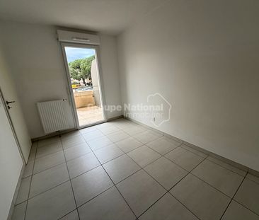 NIMES - CAPOUCHINÉ, - Photo 3