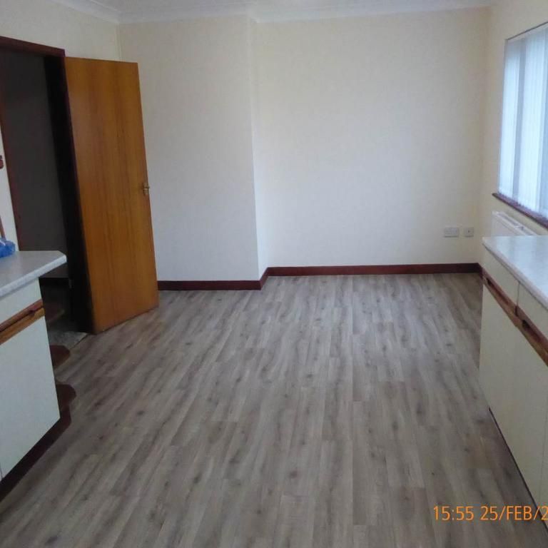 3 bedroom bungalow to rent - Photo 1