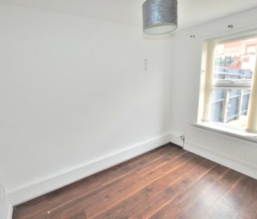 8 Comber Gardens, Belfast, BT5 4TW - Photo 4