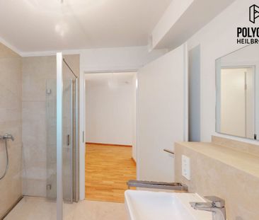 Erstbezug! Helle 2-Zimmer-Wohnung mit großzügiger Loggia - Photo 6