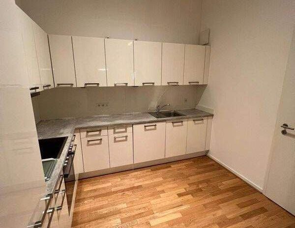 Geräumige 3-Zimmer-Wohnung mit Gartenanteil in der Chausseestraße - Ab sofort verfügbar! - Photo 1