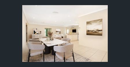 Family Home Close to Everything! - Photo 5