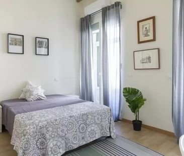 Calle de San Bernardo, Madrid, Community of Madrid 28015 - Photo 6