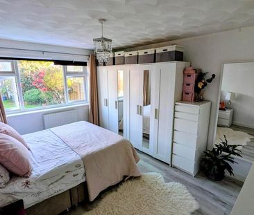 2 bedroom semi-detached house to rent - Photo 6