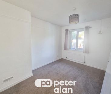 2 bedroom semi-detached house to rent - Photo 2