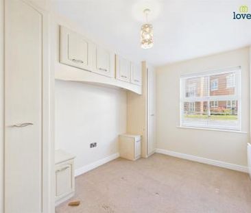 2 bedroom Flat To Let - Photo 4