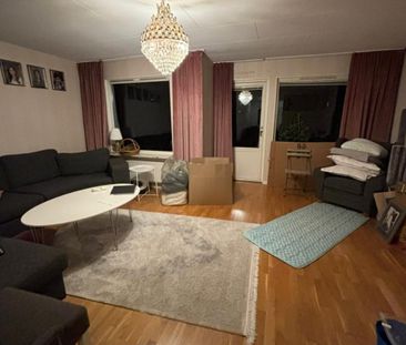 Ploglandsvägen, Ekerö - Photo 1