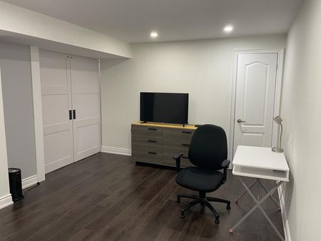 For Lease - 275 River Oaks Boulevard Unit# Lower Level, Oakville, Ontario - Photo 2