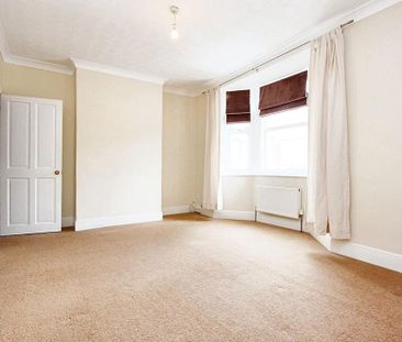 4 bedroom terraced house to rent - Photo 3