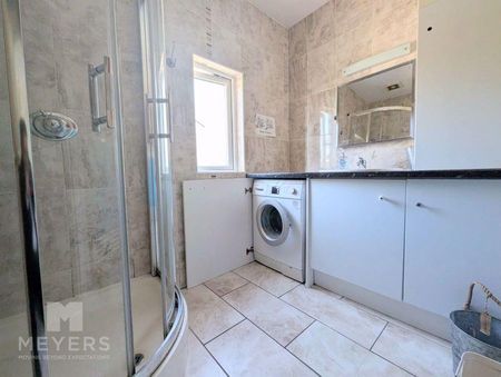 1 bedroom property to rent - Photo 3