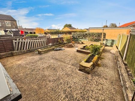 3 bedroom terraced house to rent - Photo 3