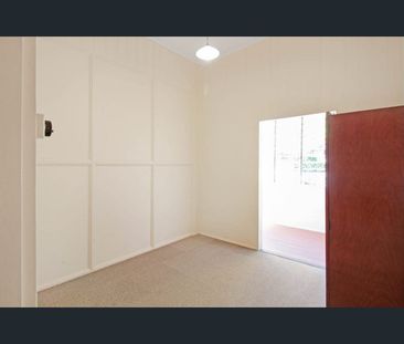 2/15 Charles Street, New Farm, Qld 4005 - Photo 5