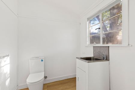 Charming Home with Comfort & Convenience - Photo 3