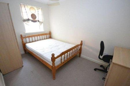 2 bedroom flat to rent - Photo 5