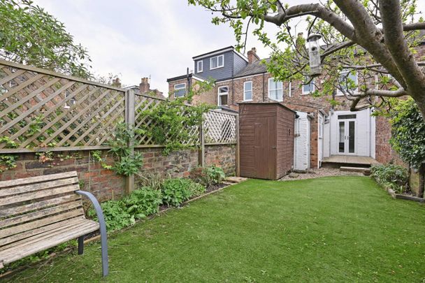 2 bedroom terraced house to rent - Photo 1