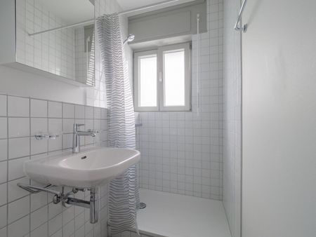 New 4.5-room apartments in the heart of Fribourg - Photo 4