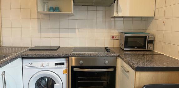 Studio Flat, Southampton, SO14 - Photo 2