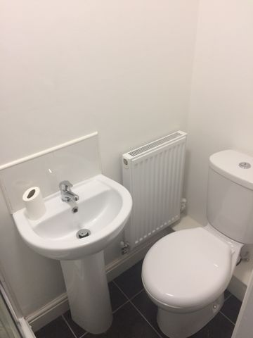 168 Westgate, WF2, Wakefield - Photo 2