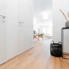 Charmante 2-Zimmer-Wohnung mit Loggia und moderner Ausstattung - Photo 3