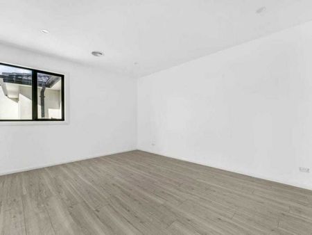 Affordable Living in Roxburgh Park - Photo 2