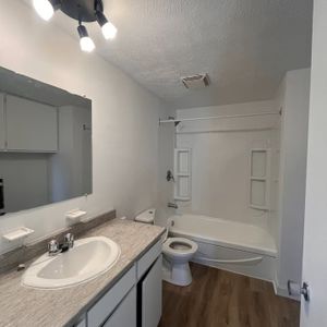 BEAU 4.5 DISPONIBLE DÈS MAINTENANT! - Photo 2