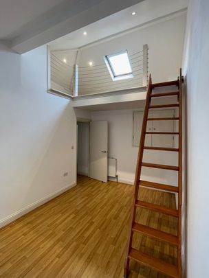 2 Bed Flat, Railway Side, SW13 - Photo 1