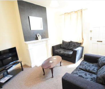 3 bedroom terraced to rent Cross Street, Lincoln - Photo 3