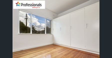 QUIET LEAFY COURT. - Photo 4