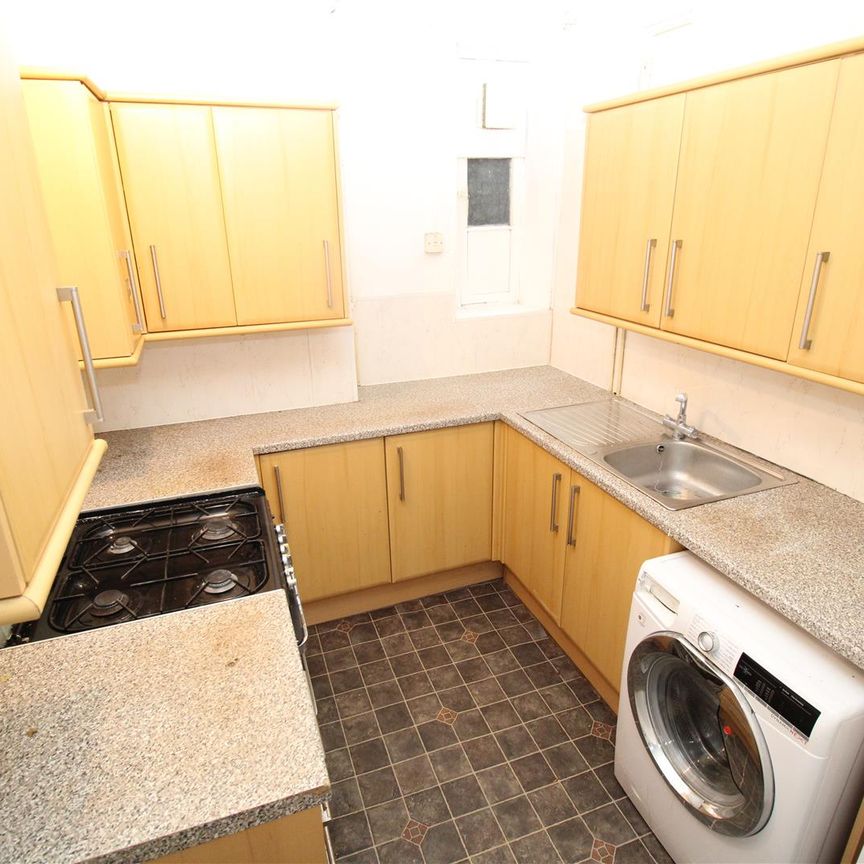 House - Terraced For Rent Laura Street, Pontypridd - Photo 1
