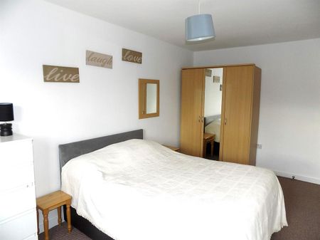 Apartment , The Reach, Leeds Street, Liverpool - Photo 2