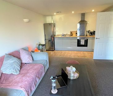 Kingston Road, Taunton - Photo 4