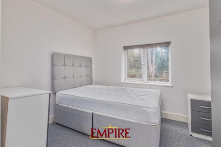 1 bedroom in a house share to rent - Photo 2