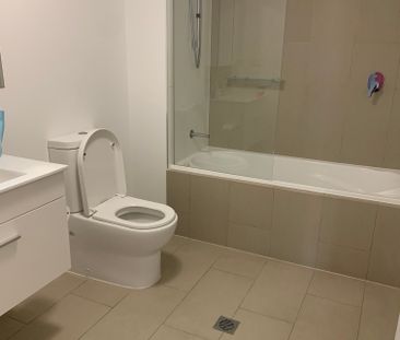 Varsity Lakes - Photo 6