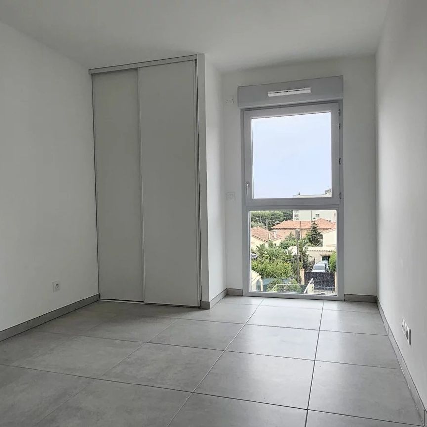 Location Appartement 2 pièces 40m² ST LAURENT DU VAR 06700 - Photo 1