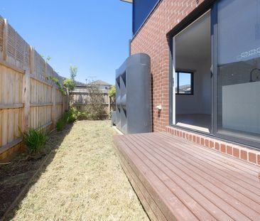 2/1 Taylors Avenue, Reservoir - Photo 3
