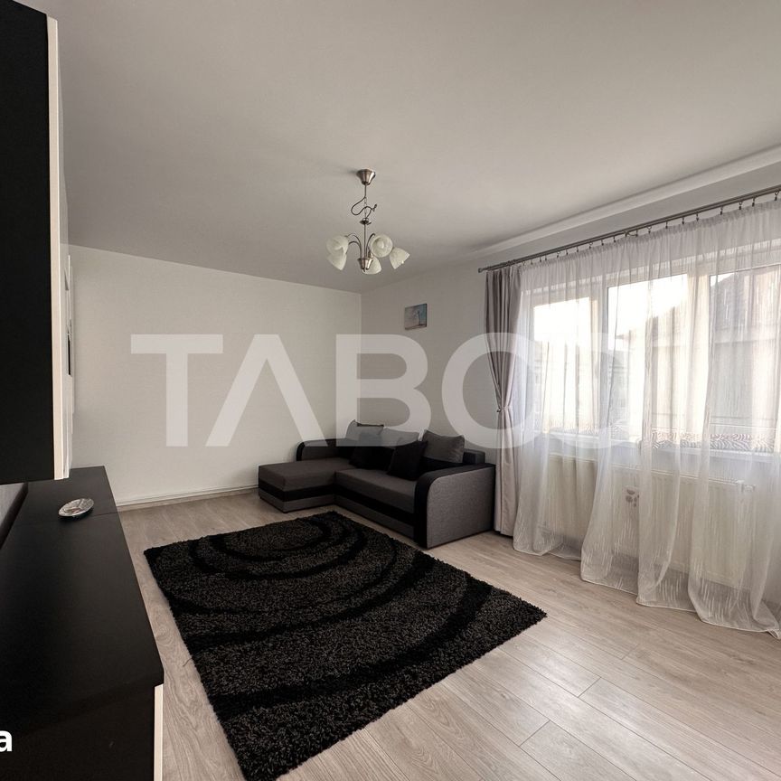 Apartament renovat de inchiriat 2 camere 2 balcoane Central Sibiu - Photo 1