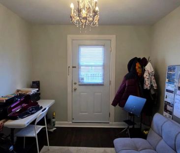 621 WYCHWOOD STREET - Photo 1